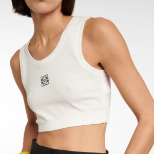 591407b28b5bc8a66f3bf2bf0ac05199